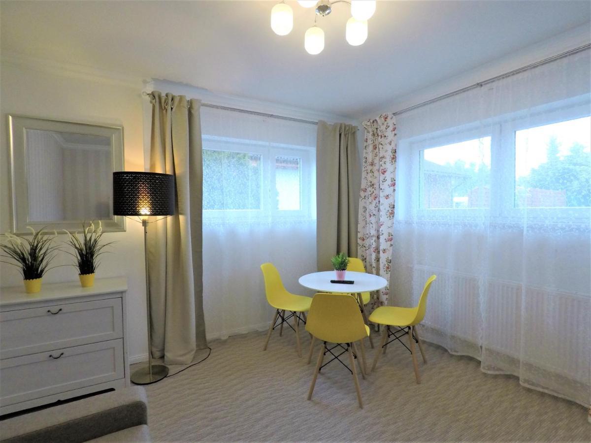 Apartamenty Dobranoc - Wawer 2 Warschau Exterior foto