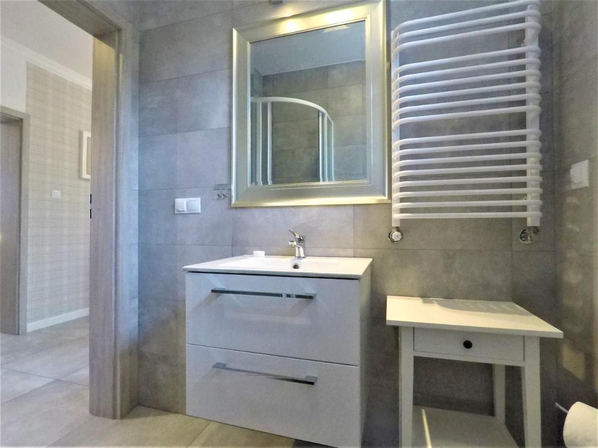 Apartamenty Dobranoc - Wawer 2 Warschau Exterior foto