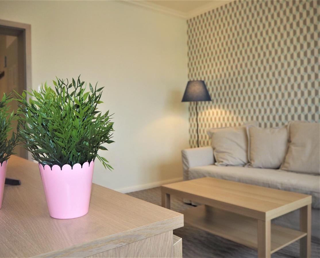 Apartamenty Dobranoc - Wawer 2 Warschau Exterior foto