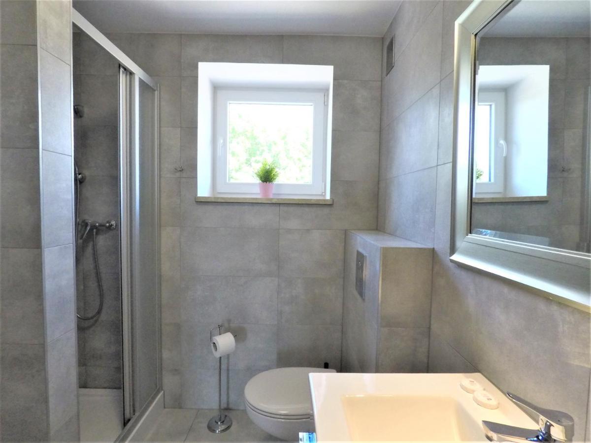 Apartamenty Dobranoc - Wawer 2 Warschau Exterior foto